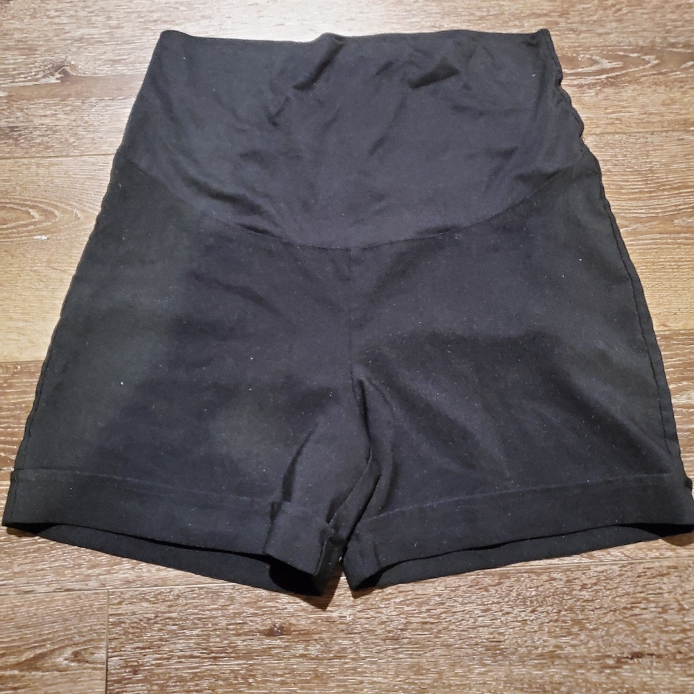 Maternity shorts
